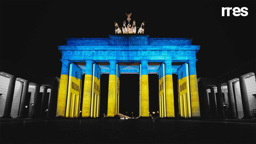 Turbulencia en Europa, por Tony Bianchi. Foto Puerta de Brandeburgo, Berlín-Alemania_Vladyslav Melnyk en Unsplash