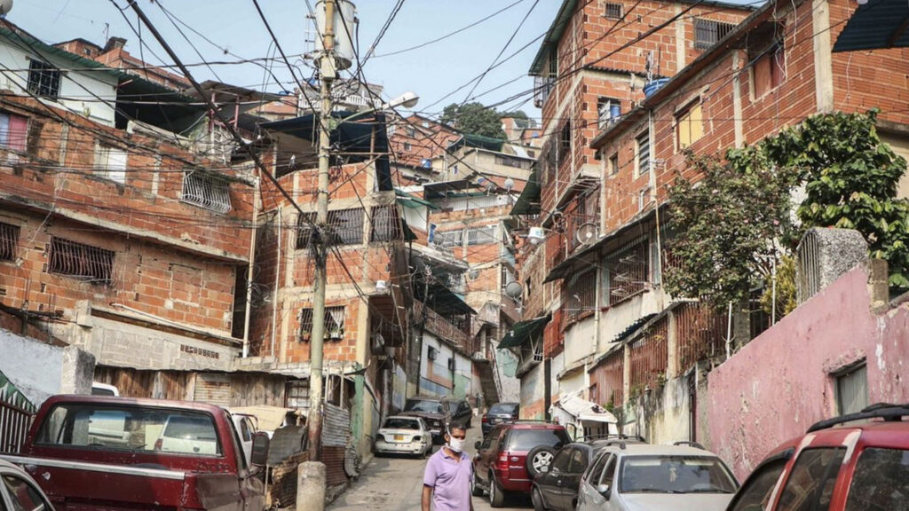 Fallas en los servicios y delincuencia son los principales problemas en comunidades venezolanas