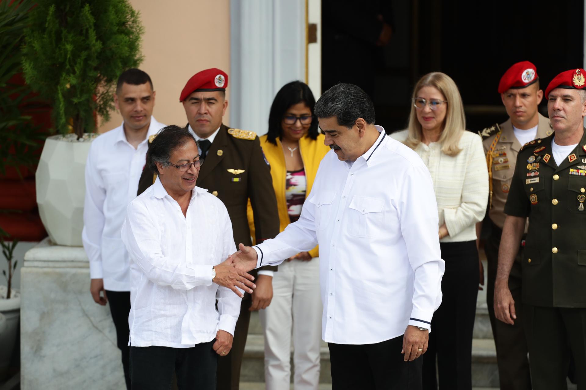 Por tercera vez, Maduro recibe a Gustavo Petro para «reunión de trabajo»