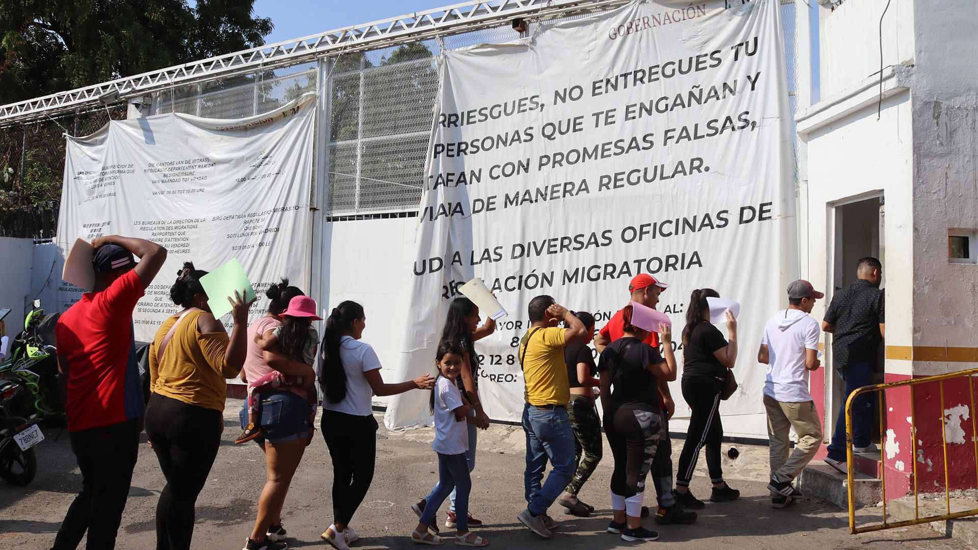 Tres migrantes venezolanos murieron arrollados mientras caminaban en la frontera entre México y Guatemala