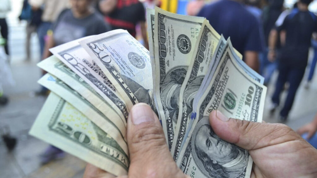 Dólar