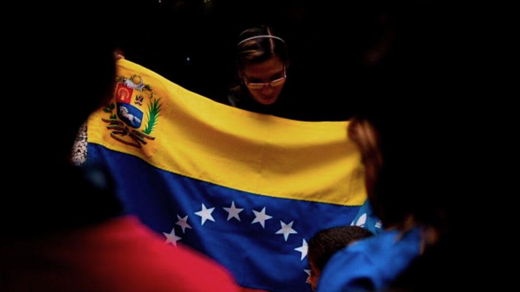 MUJERES JOVENES