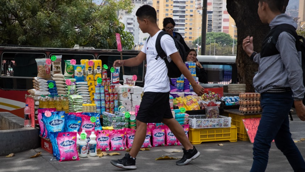Bono de guerra, salario mínimo, trabajadores públicos, aumento de salario, trabajadores venezolanos