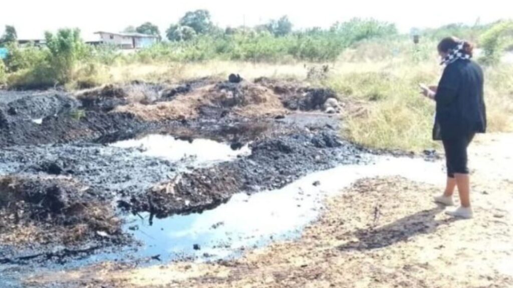 Derrame-de-petroleo-en-el río Naricual de Anzoategui.-enero-2024