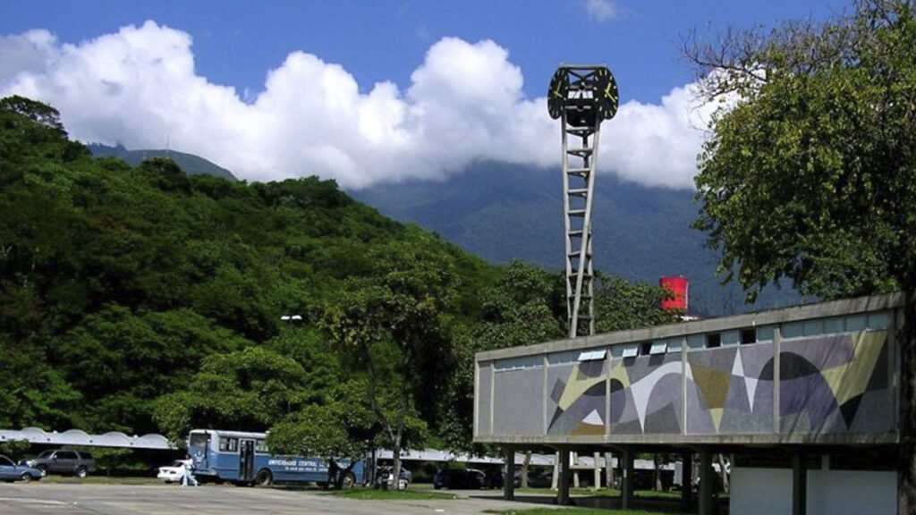 UCV subió