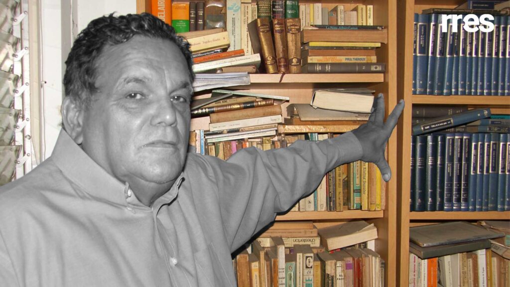 Foto de Fausto Masó en su biblioteca. Foto Juan E. Fernández @Juanette