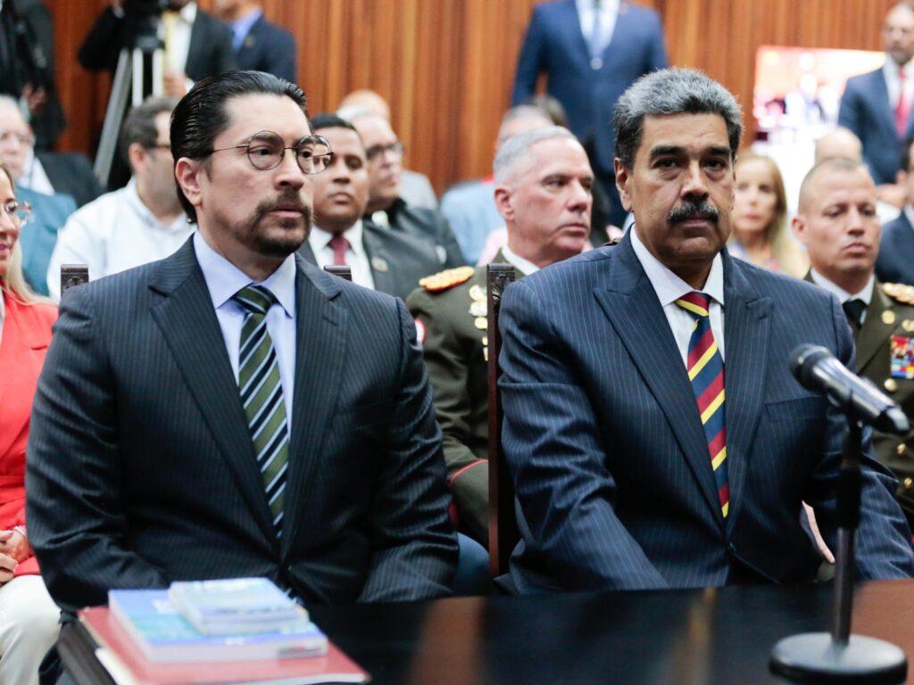 Nicolás Maduro en el TSj.