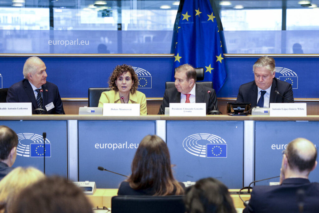 “Si las expectativas se cumplen, el #10Ene estaremos tomando posesión”: González Urrutia desde Bruselas