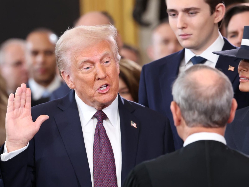 “No necesitamos el petróleo de Venezuela”: Lo que dijo Trump mientras firmaba órdenes ejecutivas