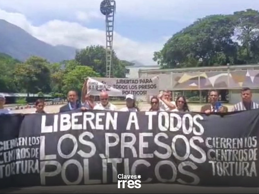 “El libro rojo de Maduro”: ONG exponen violaciones a DDHH antes y después del #10Ene