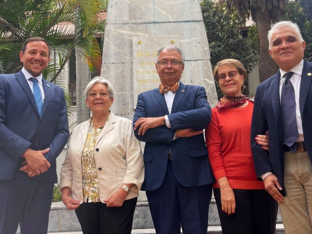 Plantean transformación radical de la salud en Venezuela con visión de futuro