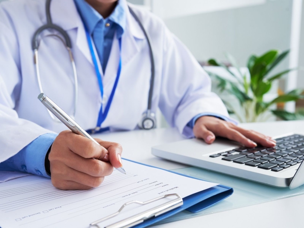 Clínica de Prevención de la SAV enaltece la labor de los médicos en su día