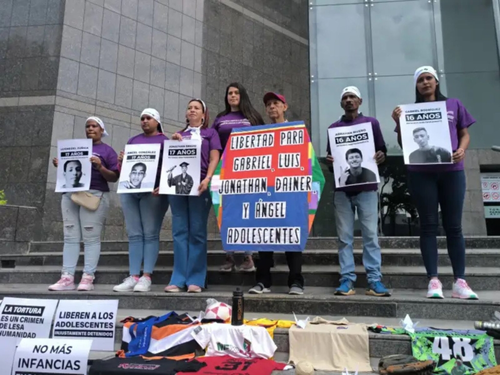 Adolescentes detenidos