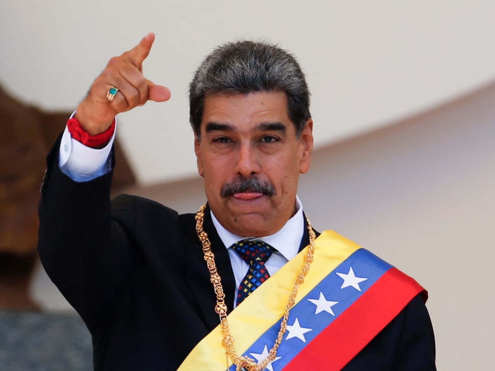 maduro ofrece ayuda