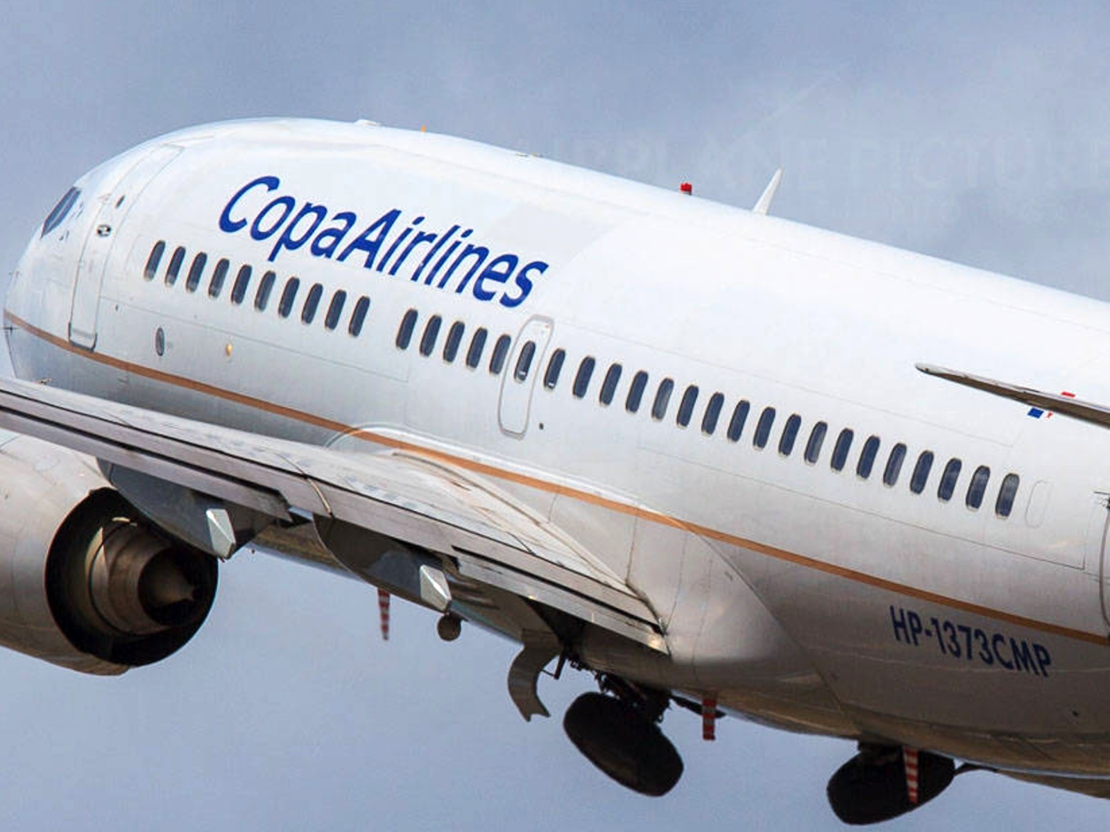 Cover image for Tensiones con EEUU: Aviadores colombianos piden a Copa detener vuelos a Venezuela