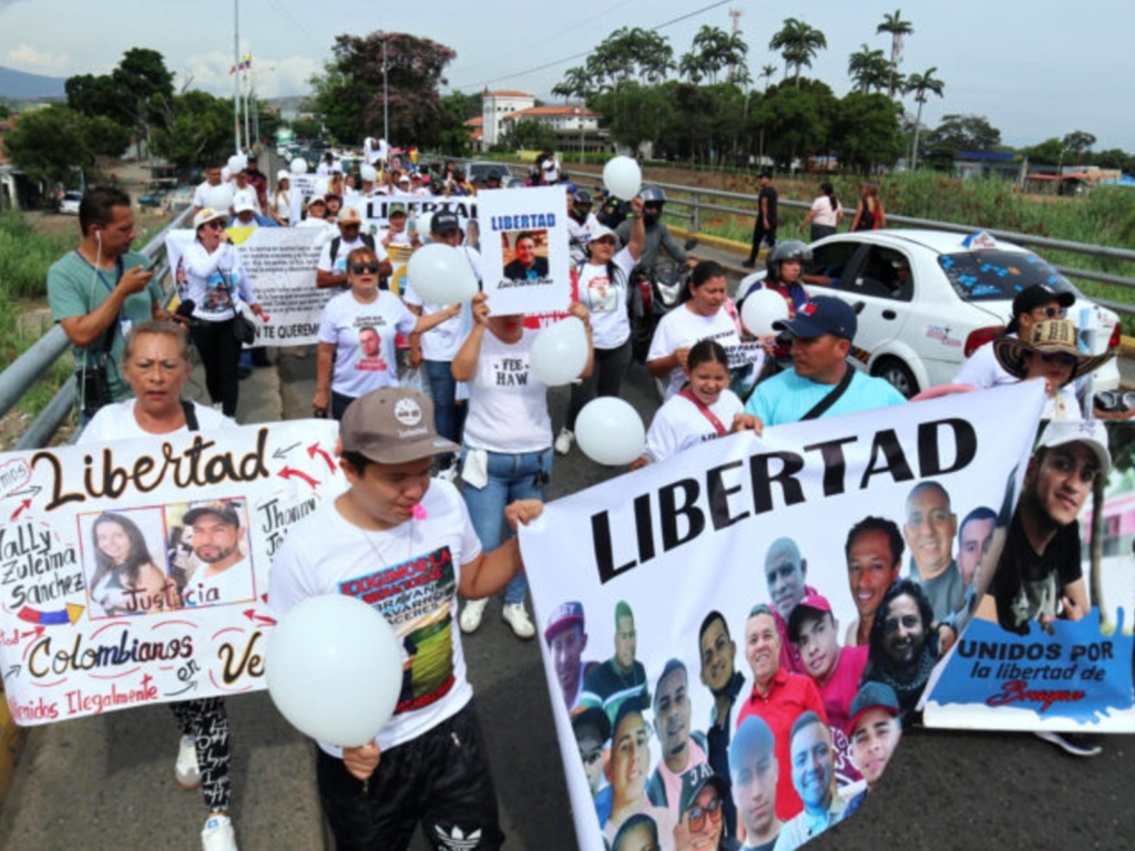 Familiares de colombianos detenidos en Venezuela protestan por su libertad