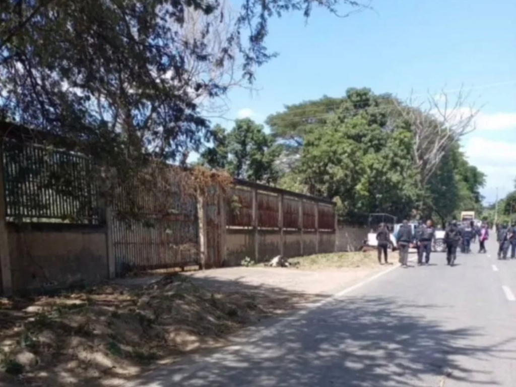 dos militares