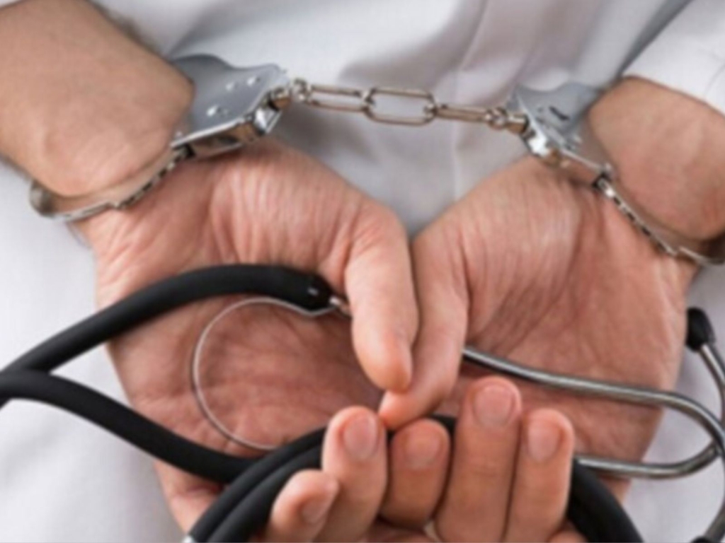médicos