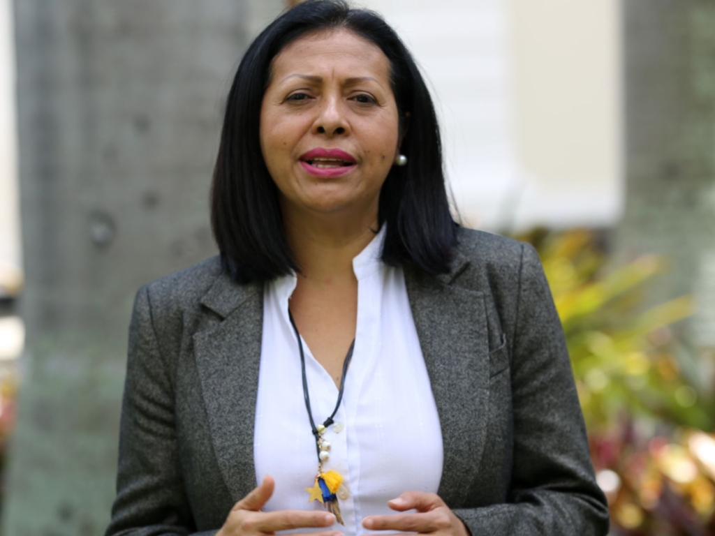 Dignora Hernández
