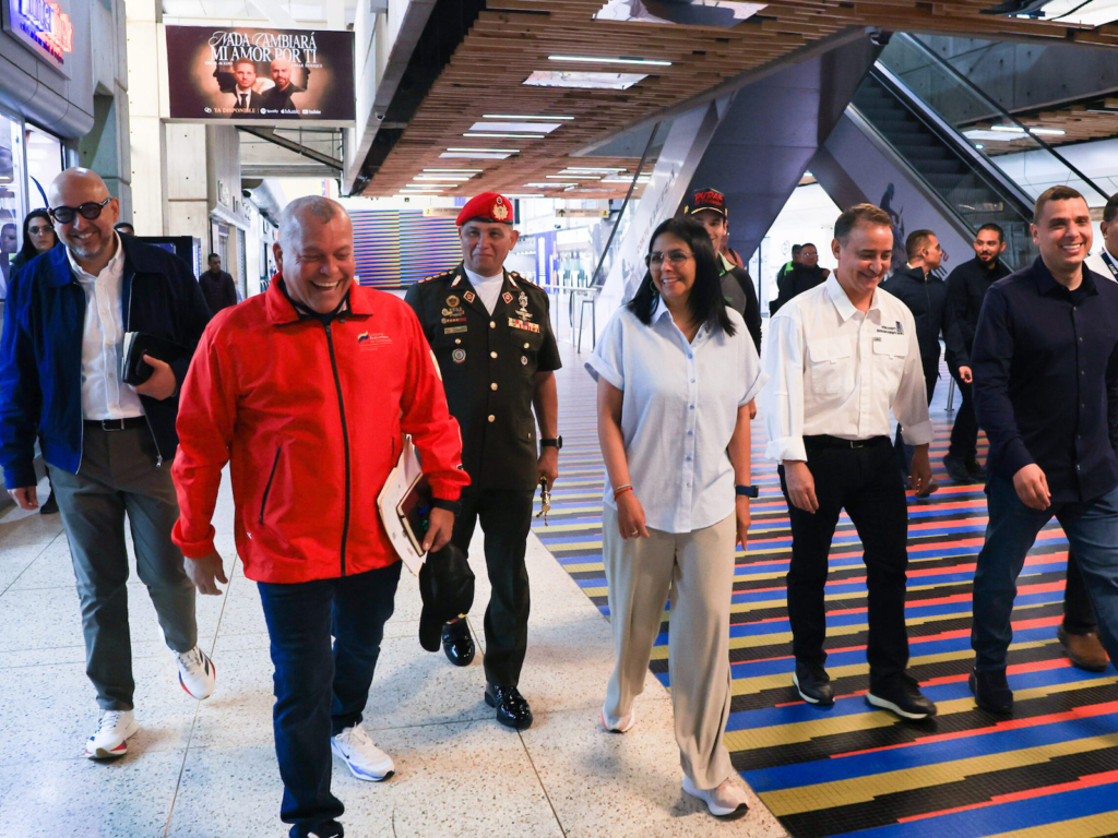 Los Rodríguez permiten que Cabello y Padrino reacomoden sus fichas tras la salida de Maduro (II)