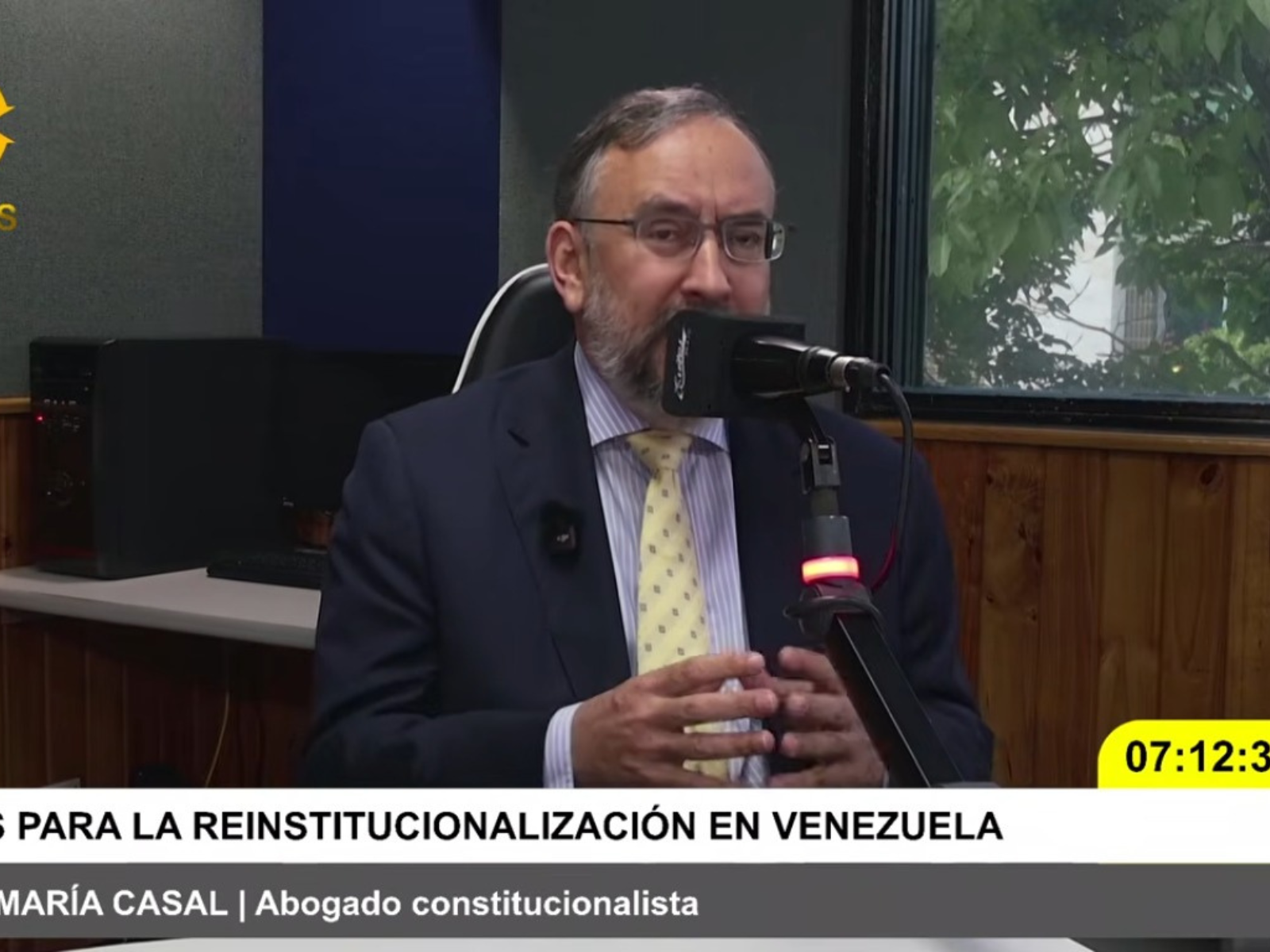 Jesús María Casal analiza la urgencia de la transición y de un CNE confiable para garantizar la democracia y la inversión en Venezuela.