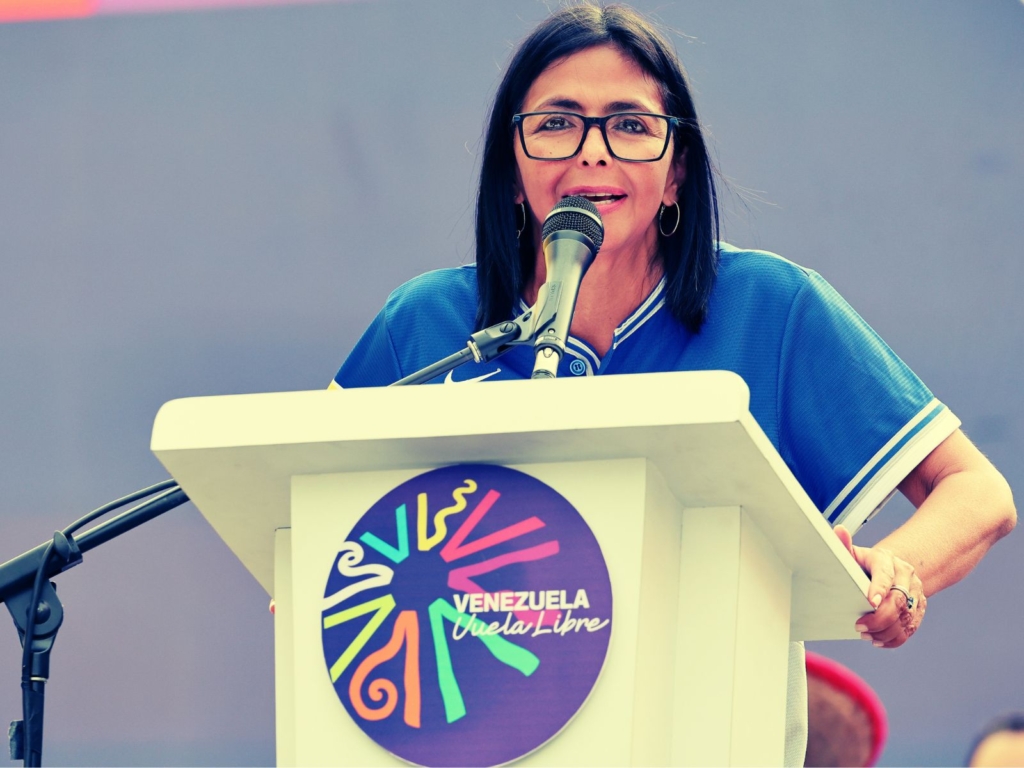Delcy Rodríguez aumento