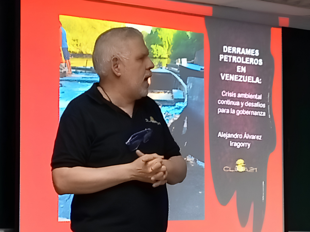 El ITZET reune a cuatro especialistas ambientales para hablar de las consecuencias de los derrames de petróleo en la biodiversidad.