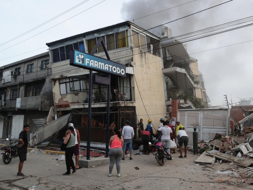 65 % de los ciudadanos desaprueba la respuesta del gobierno ante el doble terremoto
