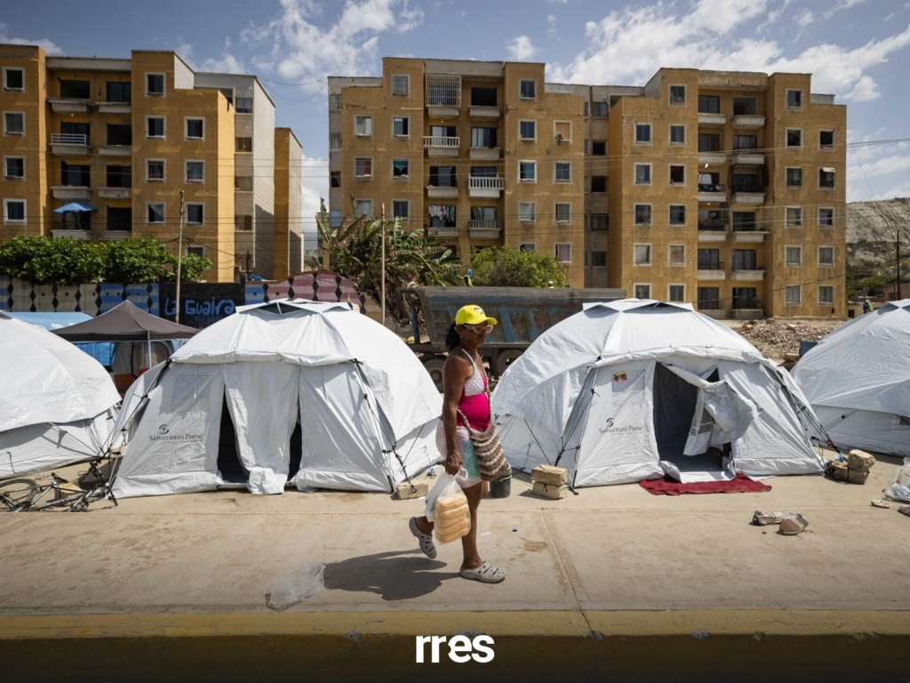 Mujeres y niñas afrontan el impacto más severo de la emergencia causada por los sismos 