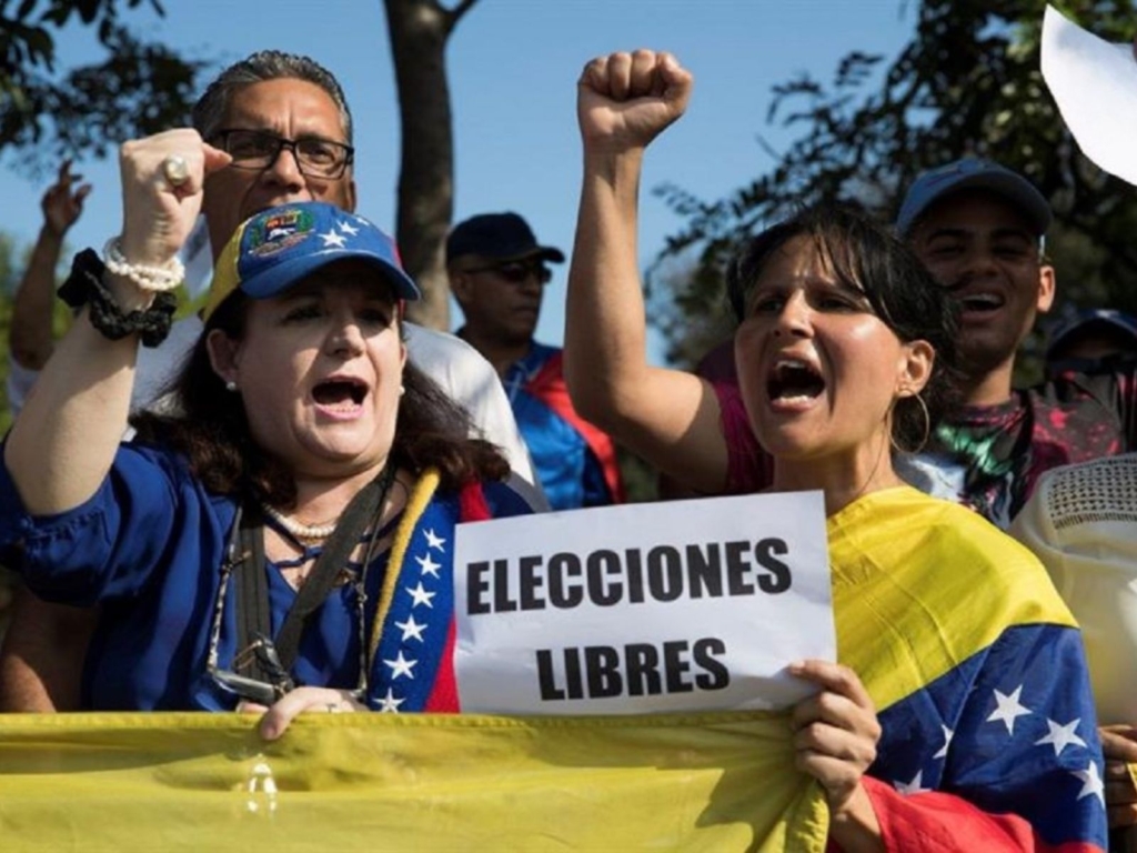 Crecen las presiones por elecciones presidenciales tras ocho meses de gobierno tutelado