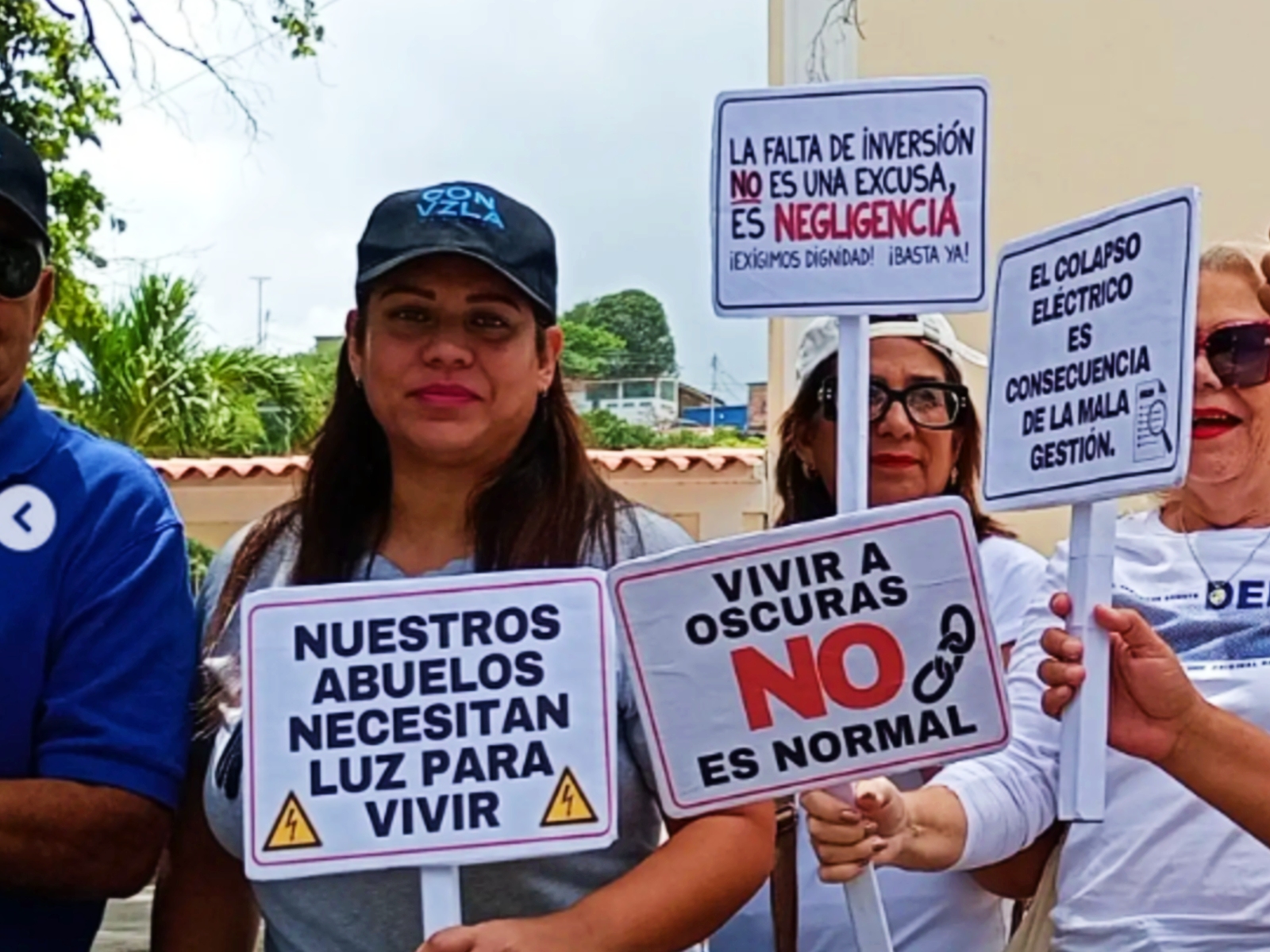 Protesta por la luz en las calles de Venezuela
