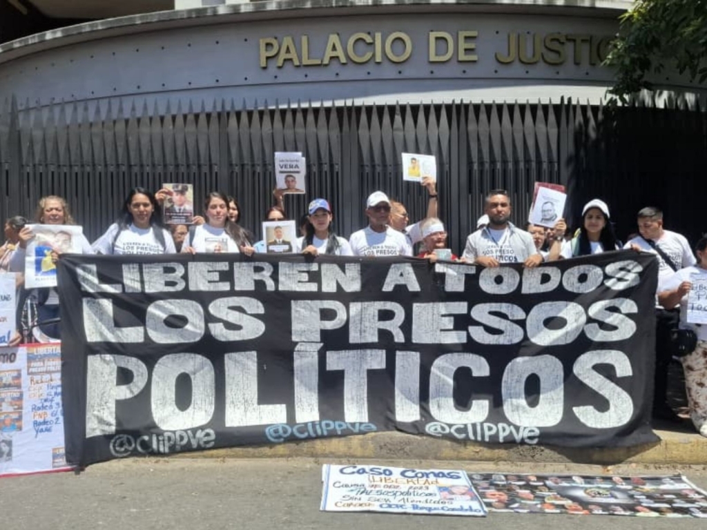 Familiares de presos políticos exigen ejecución inmediata de las boletas de excarcelación
