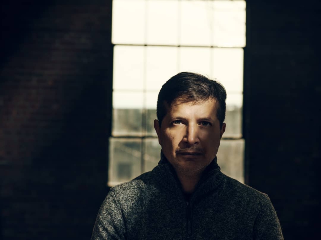 Claudio Napolitano regresa a Caracas con la gira formativa “Aprendo la Luz”