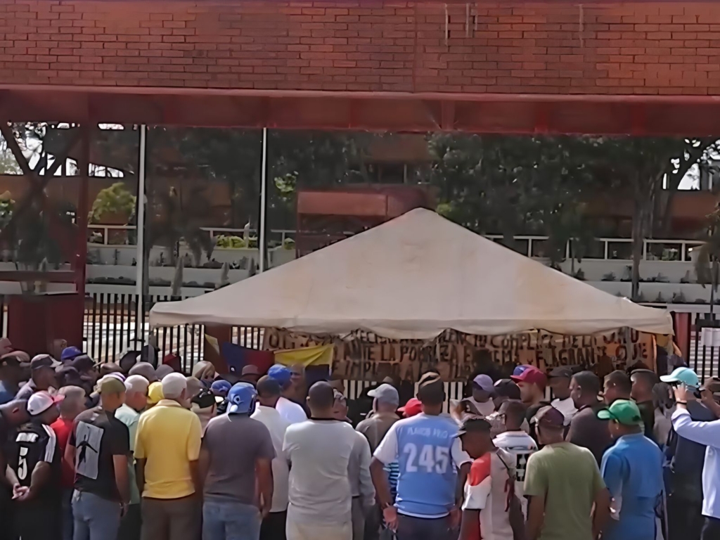 Siete días de protestas cumplen trabajadores y jubilados de empresas básicas de Guayana