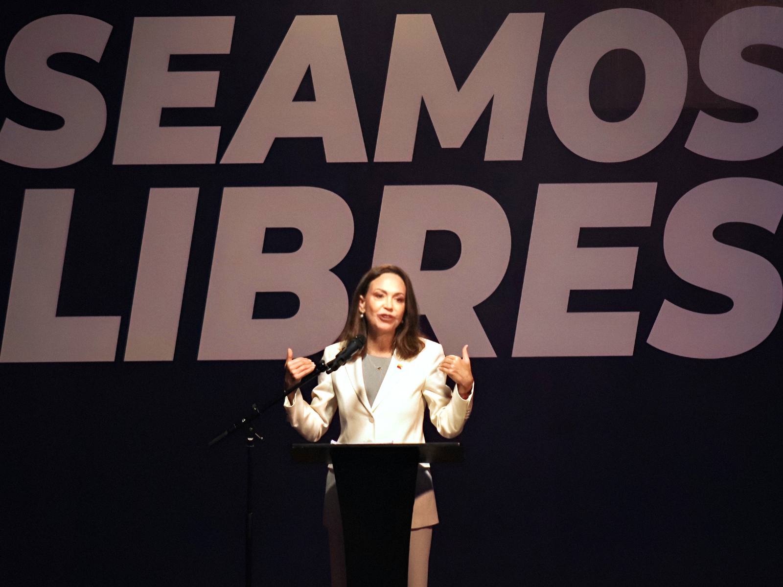 María Corina Machado en su primera rueda de prensa de la UCAB